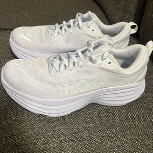Hoka Bondi 8